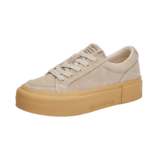 スエード生地のスニーカーおすすめ5選！上品な質感でカジュアルコーデを格上げ