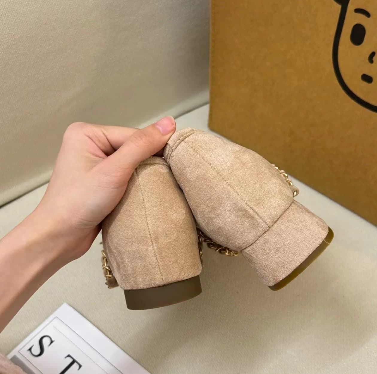 スエード靴 フリルモカシン パンプス