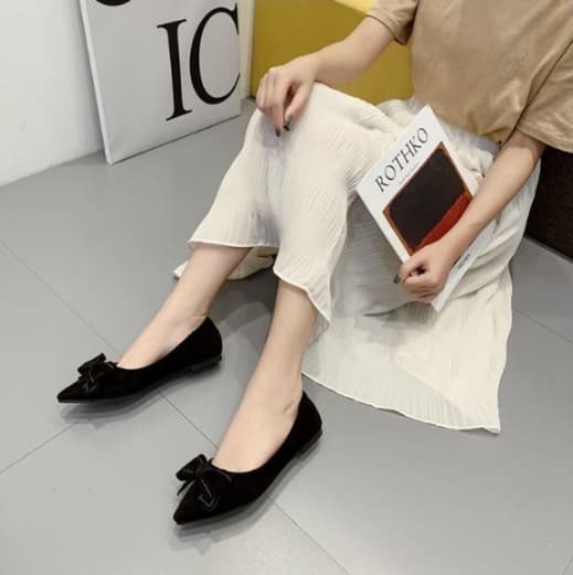 レディース スエード調 リボン パンプス 先端尖り フラット 歩きやすい