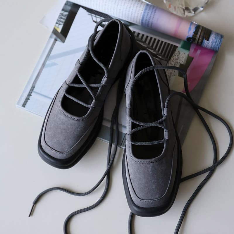 スエード靴 クロスストラップ レザーモカシン